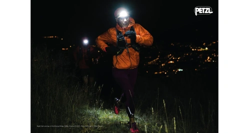 detail PETZL IKO lehká výkonná čelovka s kombinovaným světlem