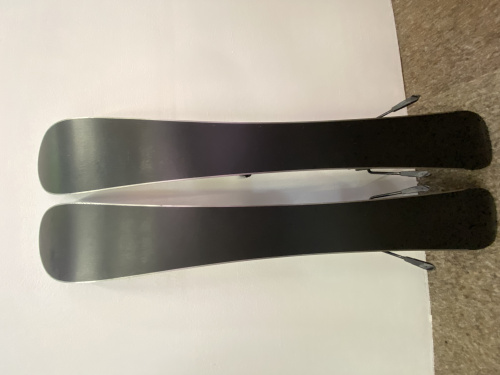 detail ROSSIGNOL STAR WARS BABY JR + LOOK KIDX 4 dětské sjezdové lyže modré - BAZAR