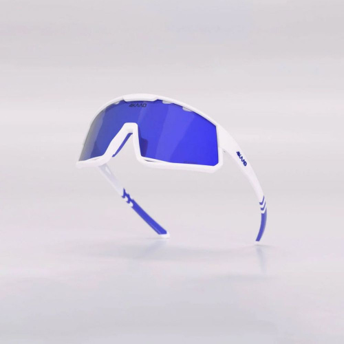 detail 4KAAD MIRADOR matte white blue/blue mirror sportovní sluneční brýle