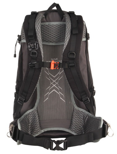 detail AXON MONSTER outdoorový batoh 44l černá