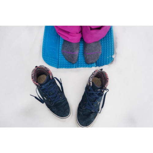 detail VYLEN SIT-IT skládací podsedák 62 tm. zelená