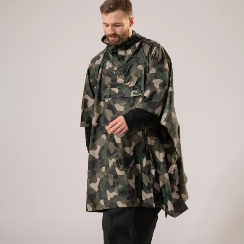 detail MAC IN A SAC poncho sbalitelná nepromokavá pláštěnka green camo