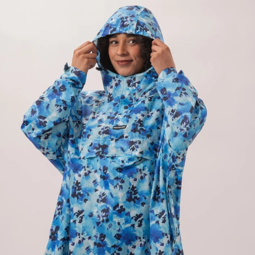 detail MAC IN A SAC festival poncho sbalitelná nepromokavá pláštěnka blue daze