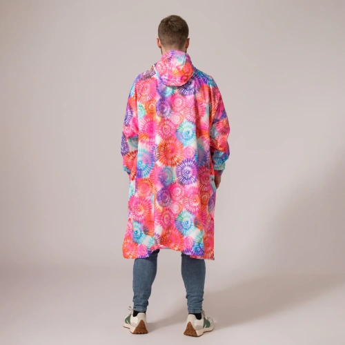 detail MAC IN A SAC festival poncho sbalitelná nepromokavá pláštěnka tie dye