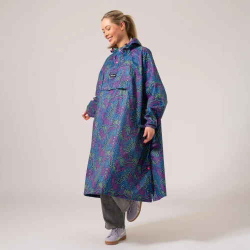detail MAC IN A SAC festival poncho sbalitelná nepromokavá pláštěnka neon jazz