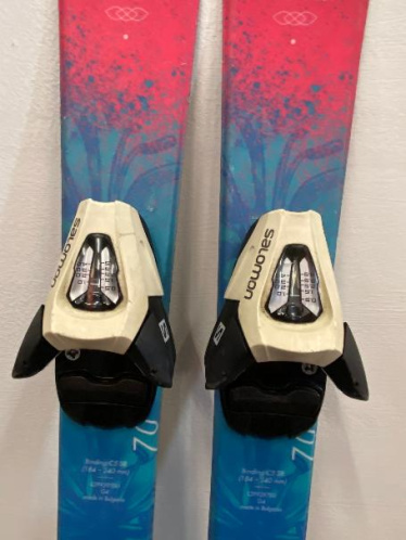 detail SALOMON THE LUX JR + SALOMON C5 dětské sjezdové lyže růžová/modrá - BAZAR