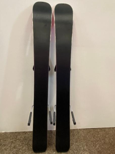 detail SALOMON THE LUX JR + SALOMON C5 dětské sjezdové lyže růžová/modrá - BAZAR